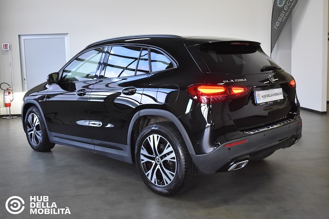 MERCEDES-BENZ GLA 200 d Automatic Progressive Advanced